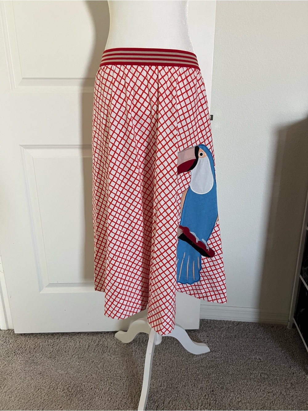GUC Rare Farm Rio Red White Toucan Maxi Skirt - Picture 3 of 11